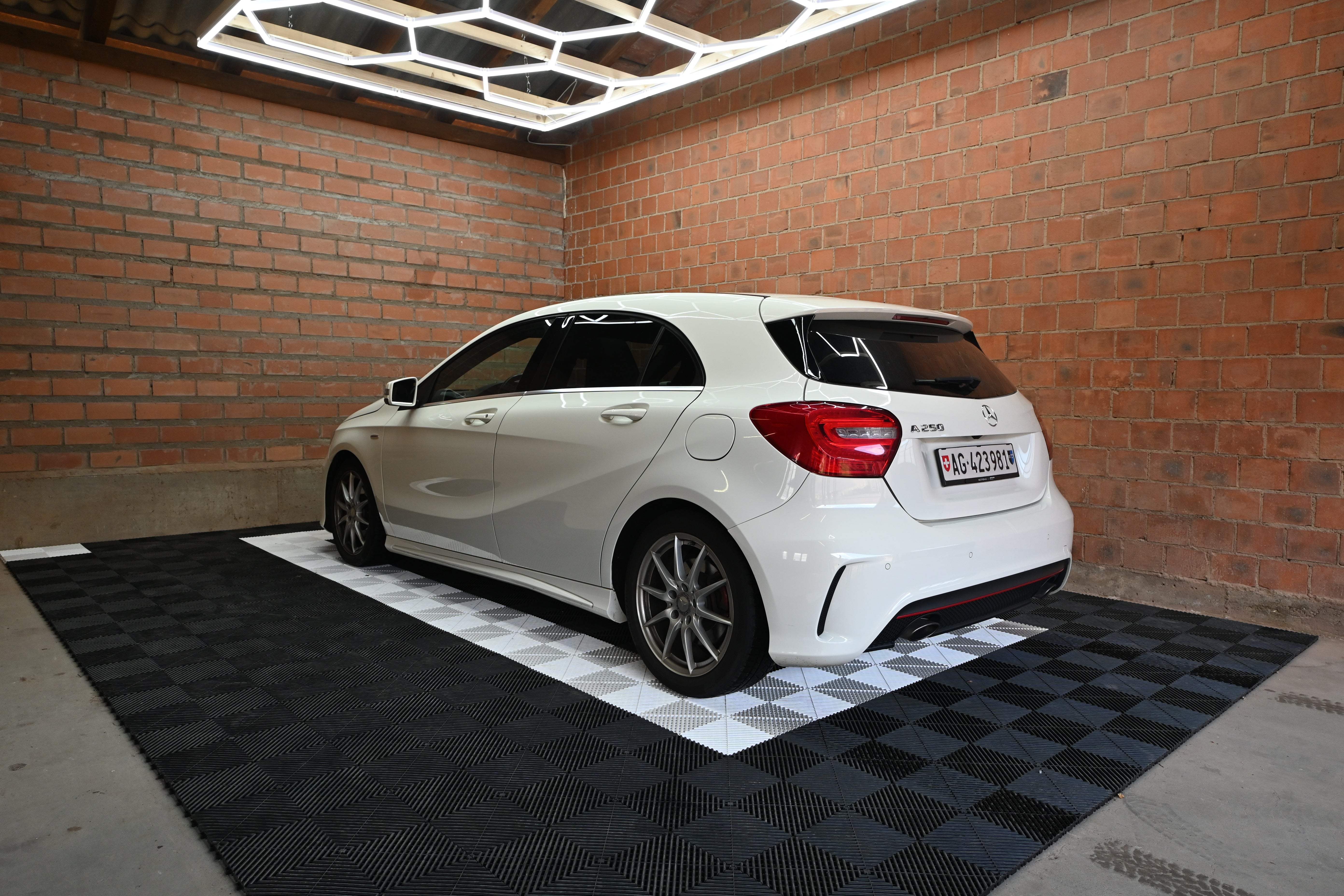 Mercedes-Benz A 250