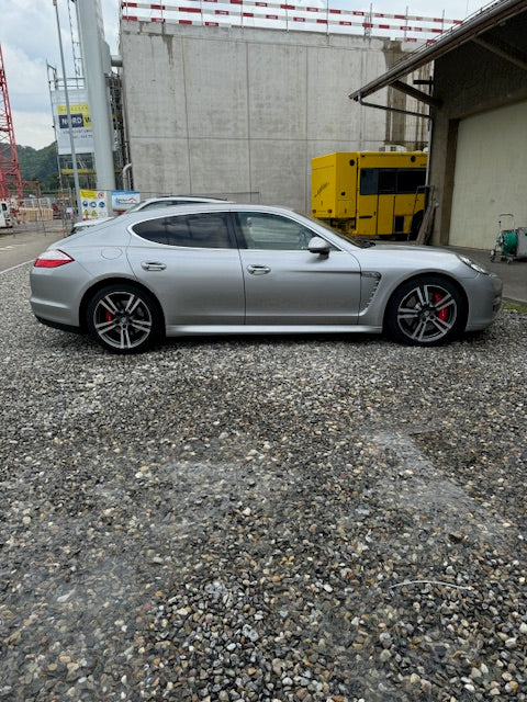 Porsche Panamera Turbo