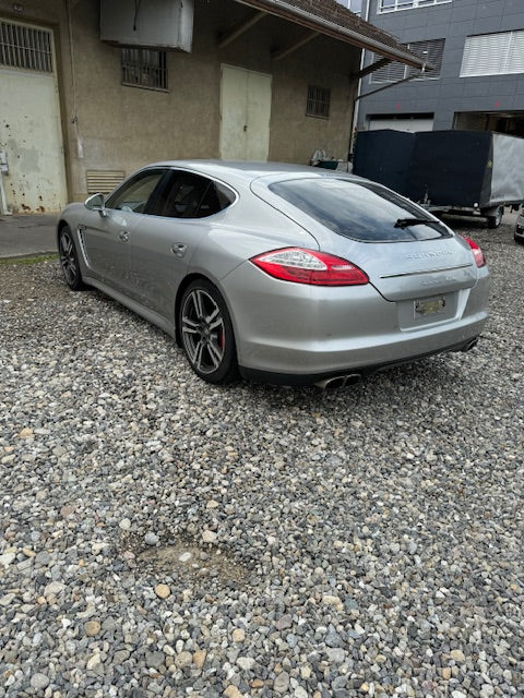 Porsche Panamera Turbo